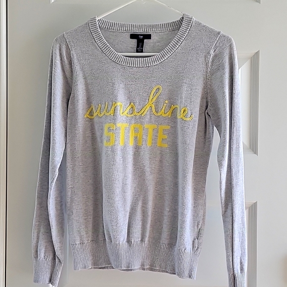 GAP Sweaters - GAP SWEATER